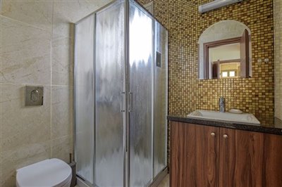 bedroom-1-ensuite