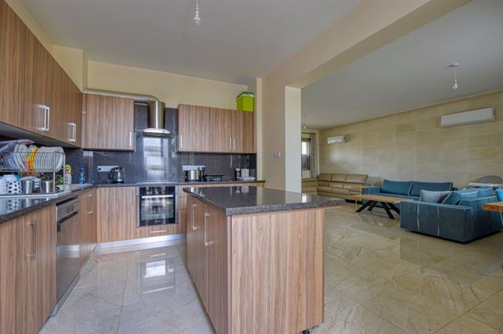 Image No.7-3 Bed Villa for sale