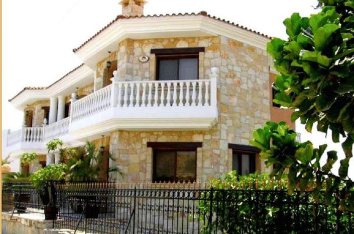 Image No.8-Villa de 6 chambres à vendre à Agia Fyla