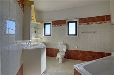 family-bathroom-2