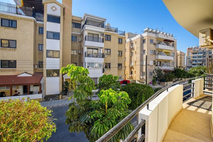 Image No.26-3 Bed Apartment for sale