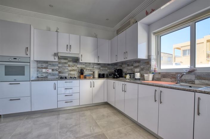 Image No.9-2 Bed Bungalow for sale