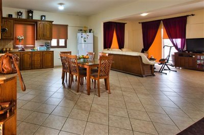 kitchen-dinning-area-3