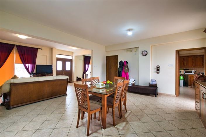 Image No.9-4 Bed Villa for sale