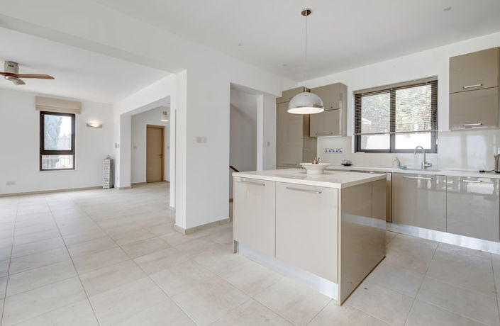 Image No.5-4 Bed Villa for sale