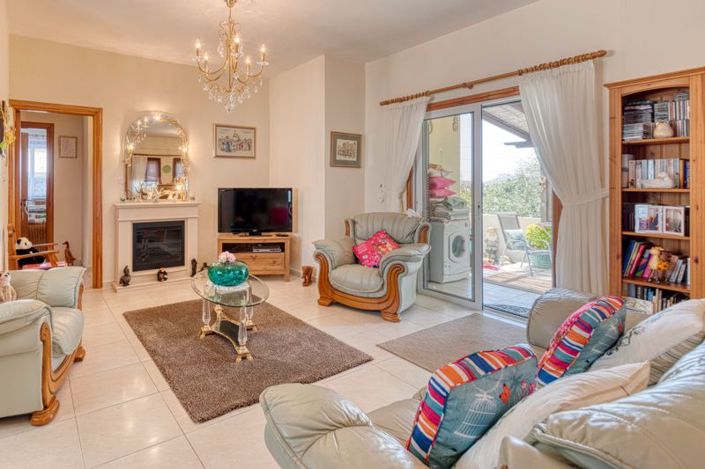 Image No.8-3 Bed Bungalow for sale