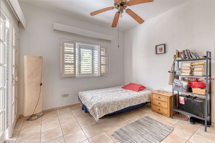 Image No.15-4 Bed Bungalow for sale