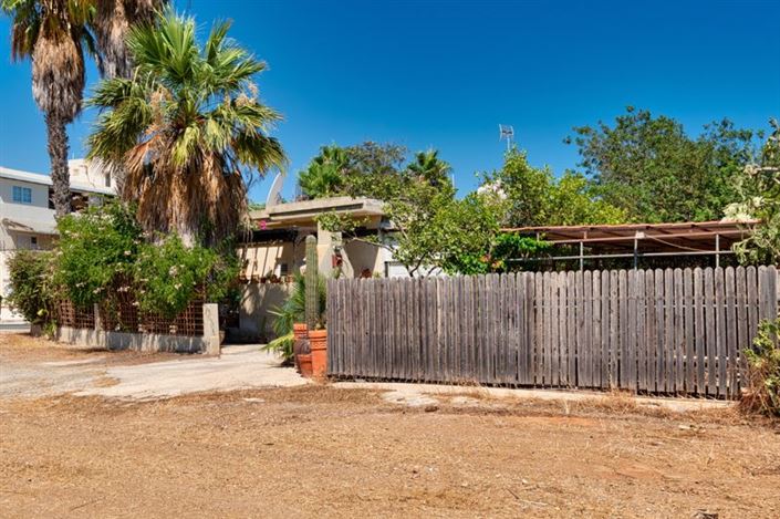 Image No.28-4 Bed Bungalow for sale