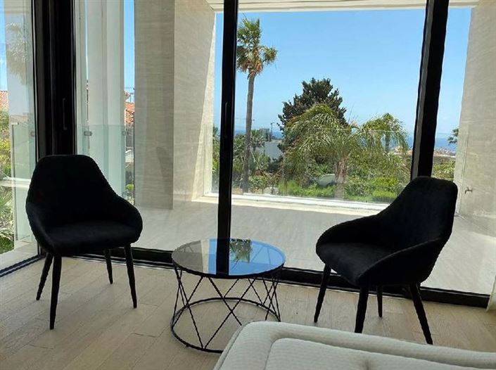 Image No.2-5 Bed Villa for sale