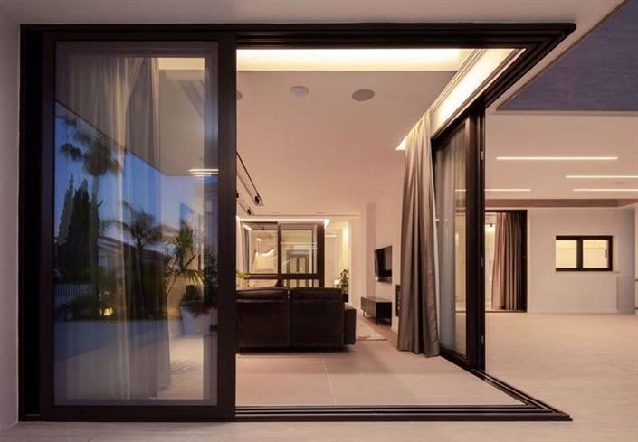 Image No.5-5 Bed Villa for sale