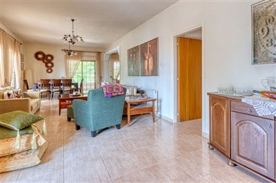 formal-lounge-dinning-area-3