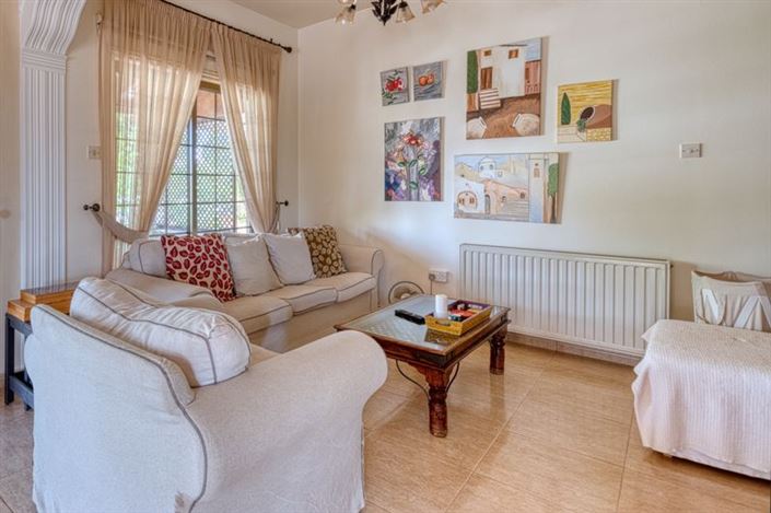 Image No.10-3 Bed Villa for sale