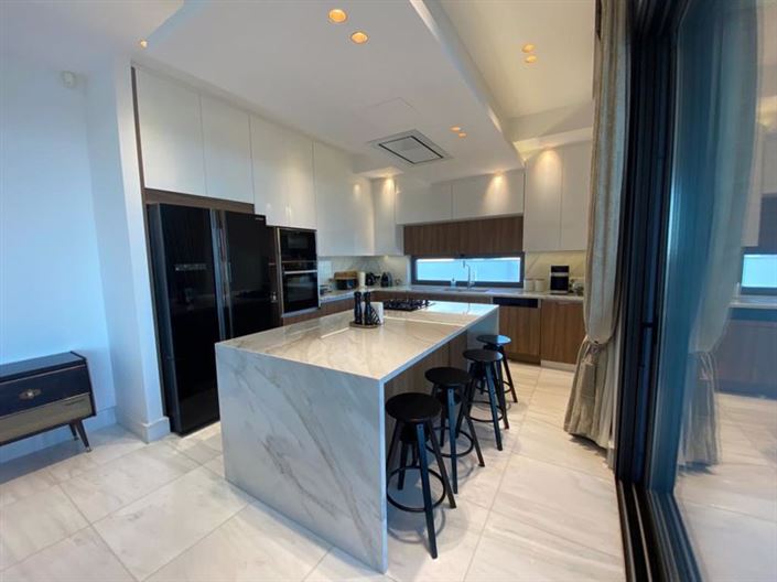 Image No.6-3 Bed Apartment for sale