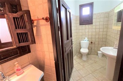 ground-floor-guest-wc-2