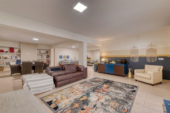 Image No.24-4 Bed Bungalow for sale