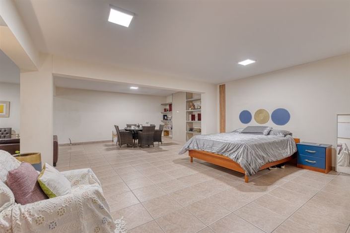 Image No.26-4 Bed Bungalow for sale