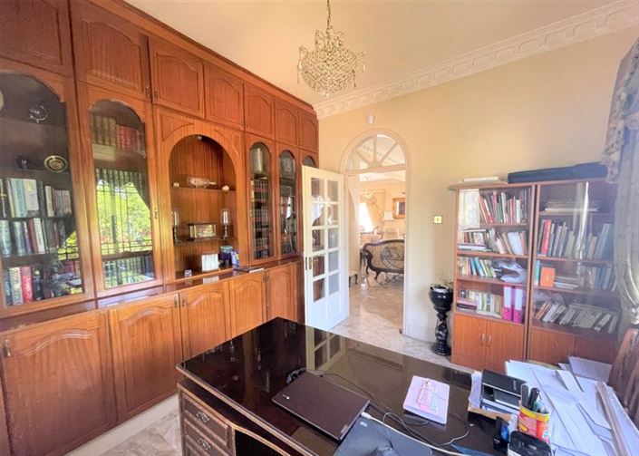 Image No.15-5 Bed Villa for sale