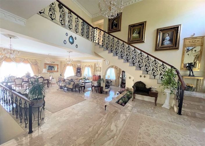 Image No.19-5 Bed Villa for sale