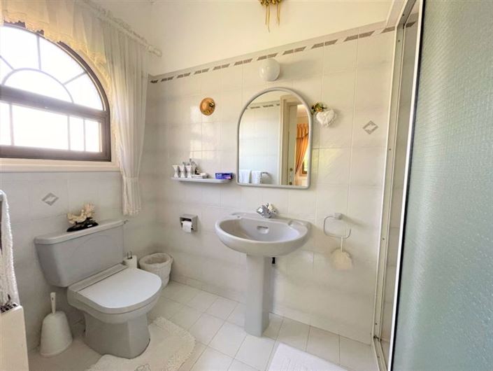 Image No.32-5 Bed Villa for sale