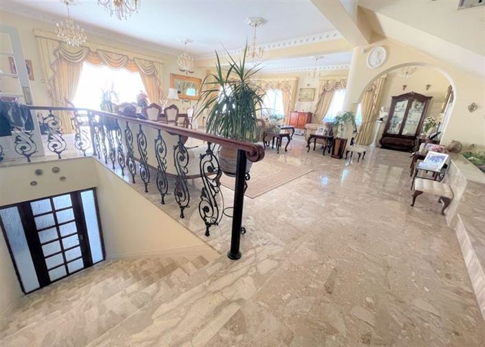 Image No.34-5 Bed Villa for sale