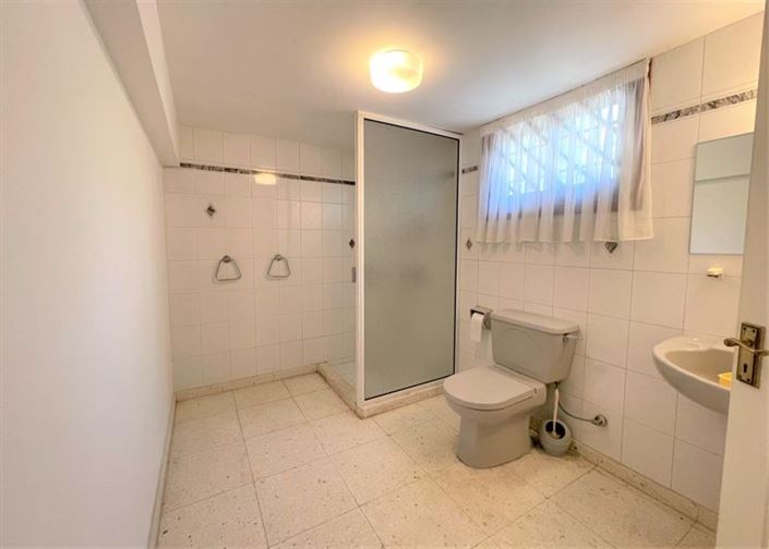 Image No.48-5 Bed Villa for sale