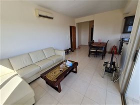 Image No.8-Appartement de 2 chambres à vendre à Kissonerga