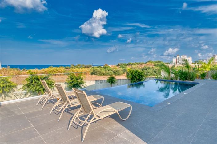 Image No.3-4 Bed Villa for sale