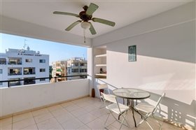 Image No.0-2 Bed Apartment for sale