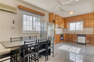 kitchen-dinning-area