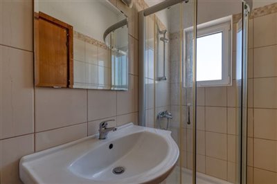 bedroom-2-ensuite