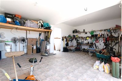 garage-interior