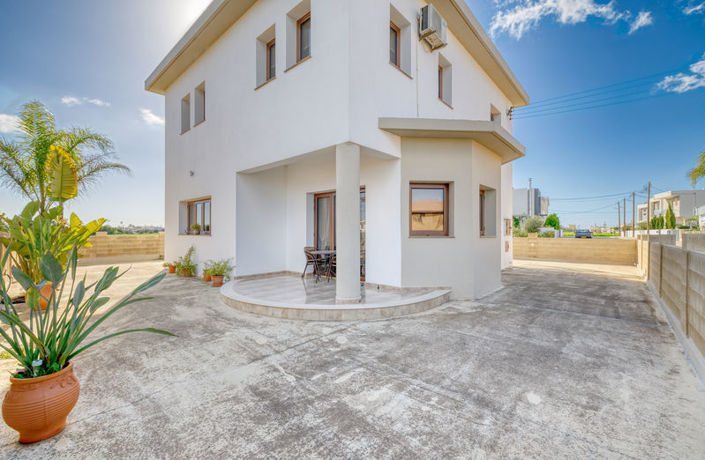 Image No.24-Villa de 4 chambres à vendre à Frenaros