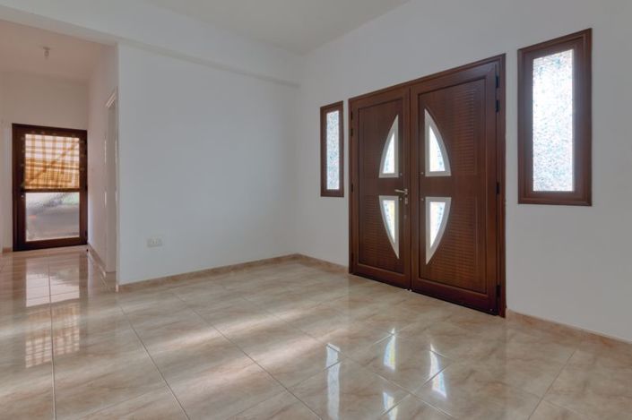 Image No.6-Villa de 4 chambres à vendre à Frenaros