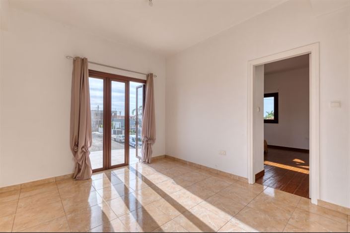 Image No.10-4 Bed Villa for sale