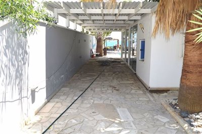 covered-driveway