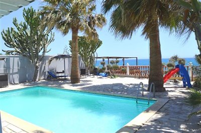 pool-patio-