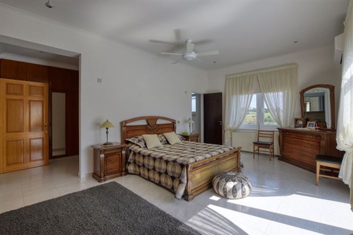 Image No.19-7 Bed Villa for sale