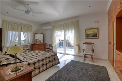 bedroom-2-2