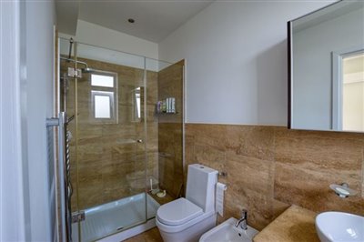 bedroom-2-ensuite