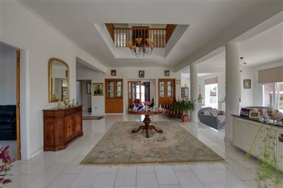 entrance-hall-2