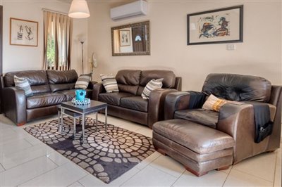 lounge-area