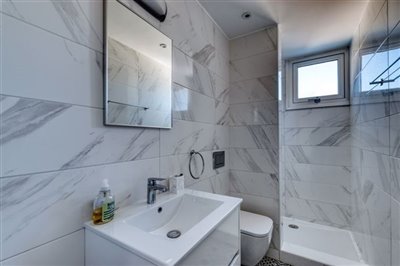 bedroom-1-ensuite