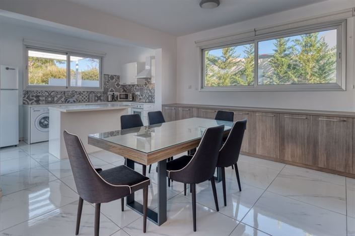 Image No.6-3 Bed Villa for sale