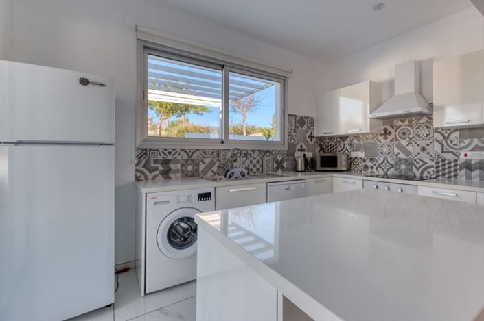 Image No.8-3 Bed Villa for sale