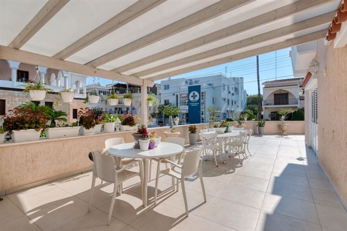 Image No.4-7 Bed Villa for sale