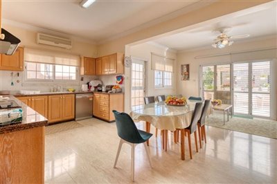 kitchen-dinning-