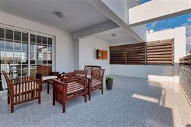 Image No.0-3 Bed Apartment for sale