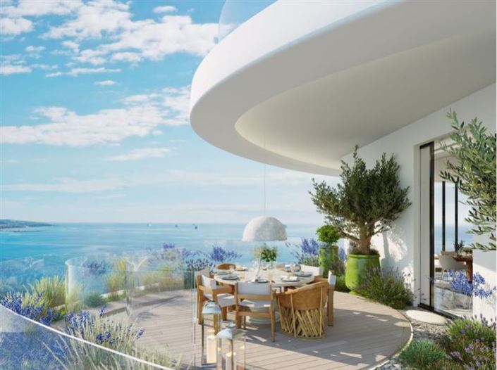 Image No.8-5 Bed Apartment for sale