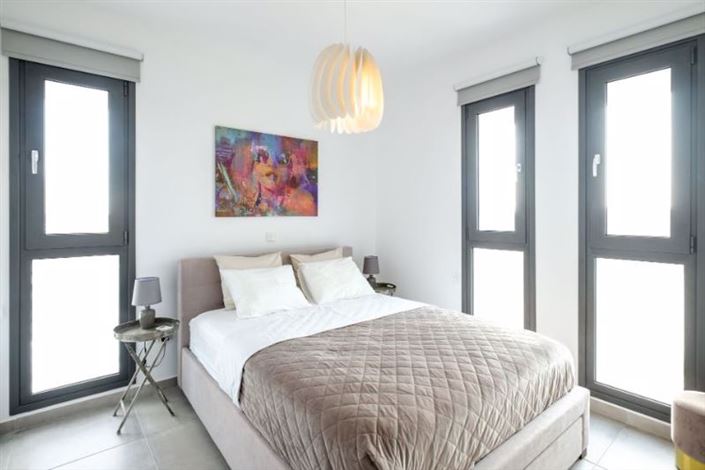 Image No.9-4 Bed Villa for sale