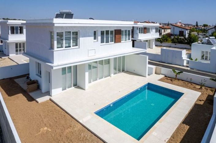 Image No.1-3 Bed Villa for sale